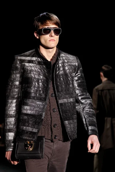 Look 44